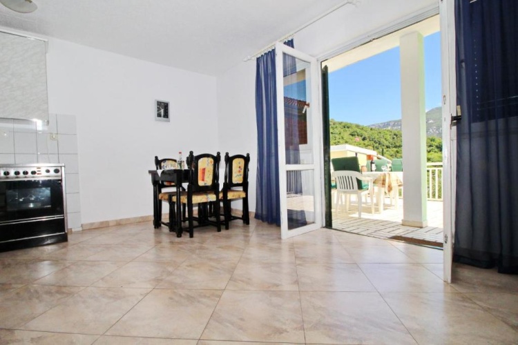 3 Bedrooms Cottage with partial sea view