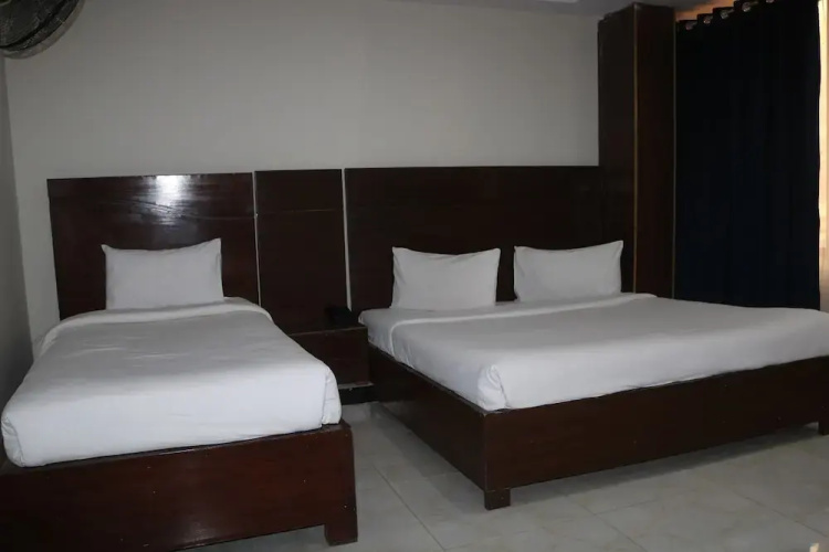 Royal Blue Hotel