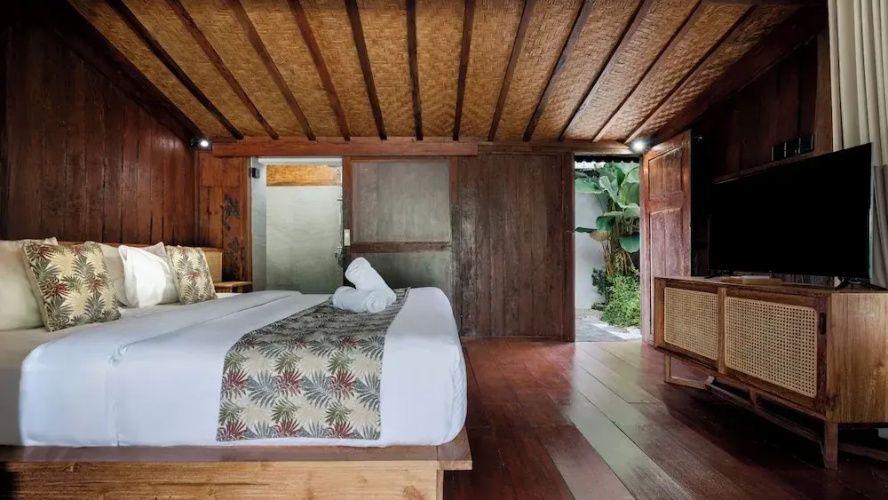 Canggu River House Villa by Betterplace