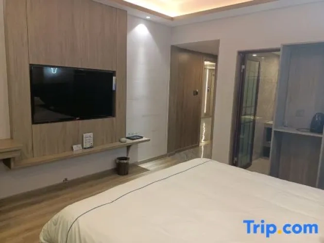 Standard Double room with river view