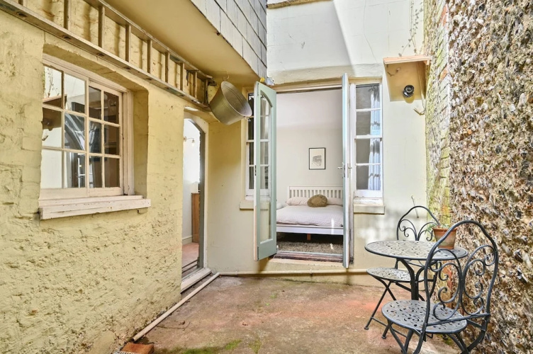 Host Stay Hanover Rest