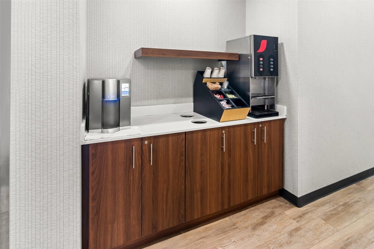 Microtel Inn & Suites By Wyndham Kelowna photo 26