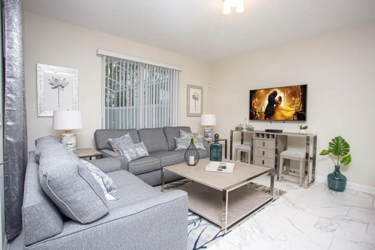 Marvelous 4 Bd w Pool Close to Disney 218