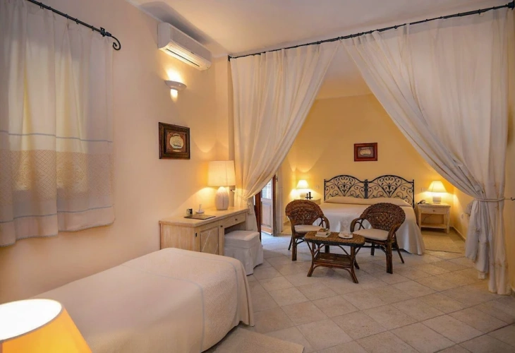 Triple Family room
