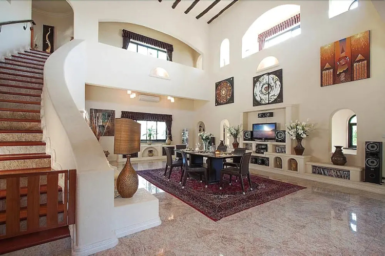 Camelot Villa