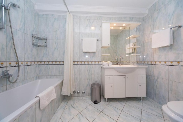 2 Bedrooms Superior Suite with balcony and with sea view