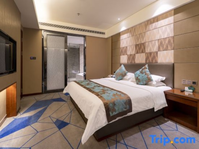 Deluxe Double Suite