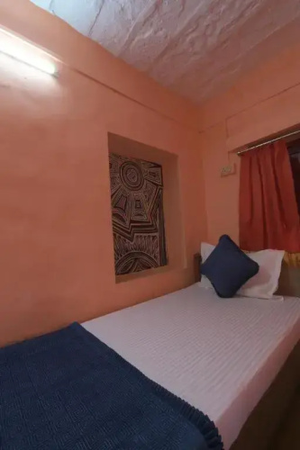 Deepak Rest House