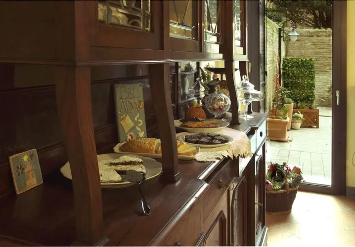 Ada Bed and Breakfast