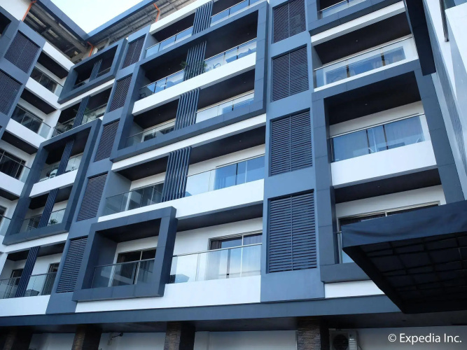 Zeppelin Suites