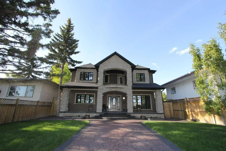 Westmount River Inn