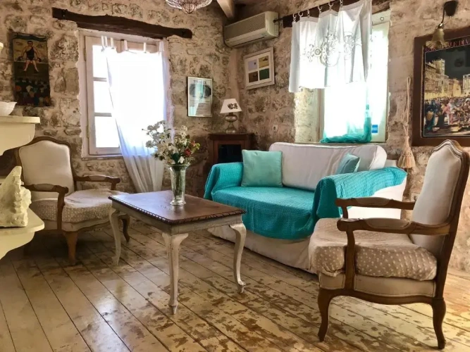 1 Bedroom Duplex Apartment
