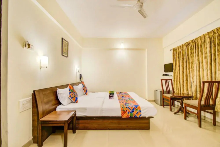 FabHotel Home From Home