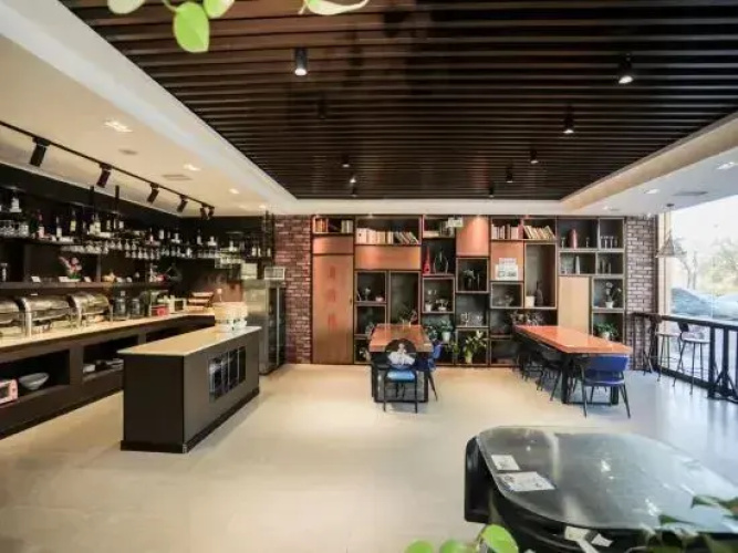 GreenTree Inn Express (Rizhao Lan Mountain Bus Station, West High-speed Railway Station)