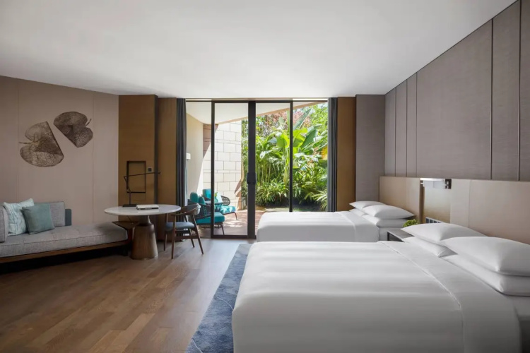 Standard Quadruple room with balcony and with garden view
