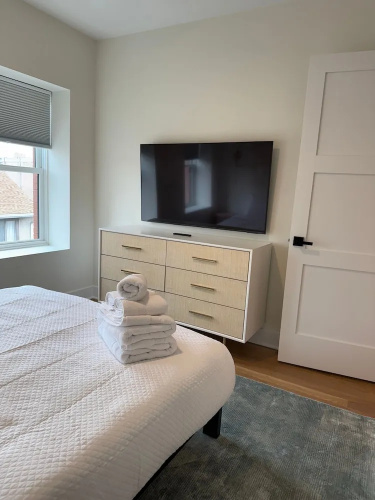 Hoboken 3BR Queen Loft