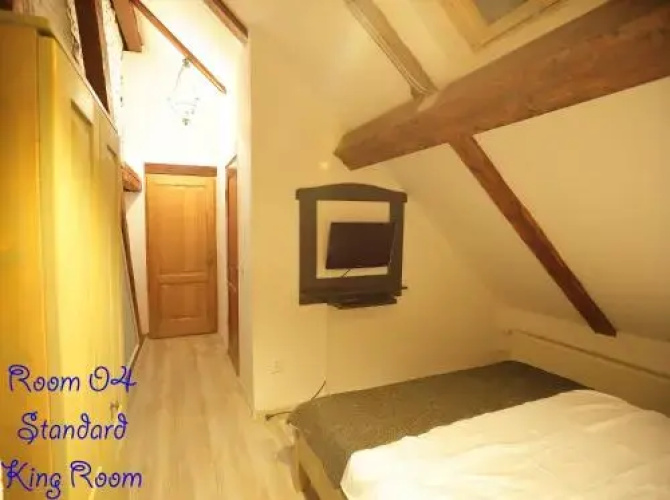 4 Rooms Piata Sfatului