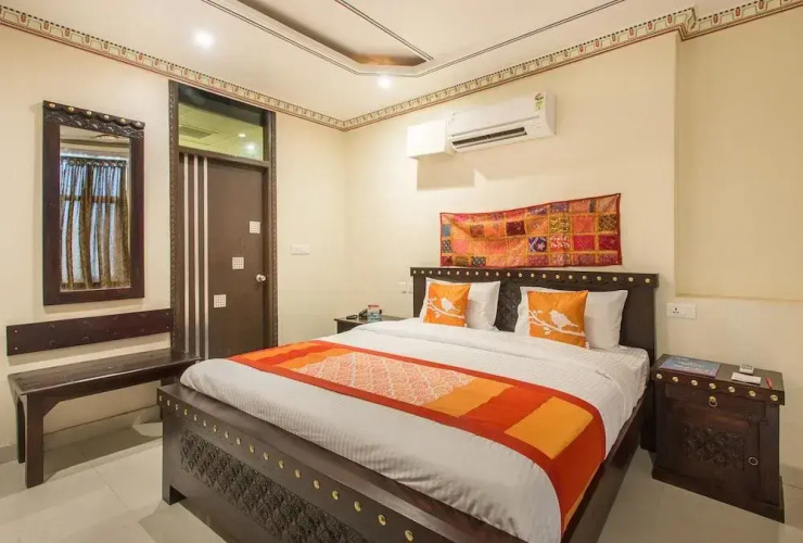 OYO 838 Hotel SuryaGarh