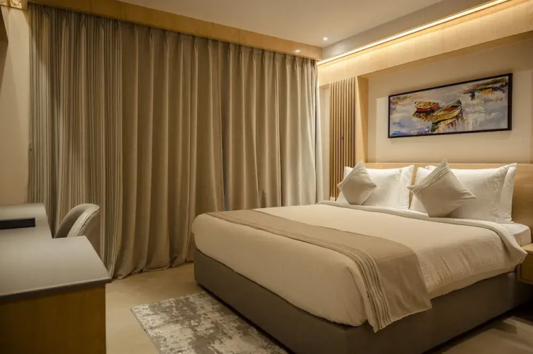 Hotel Lake View