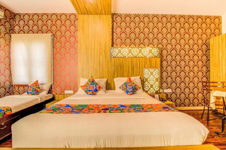 FabHotel iOliten