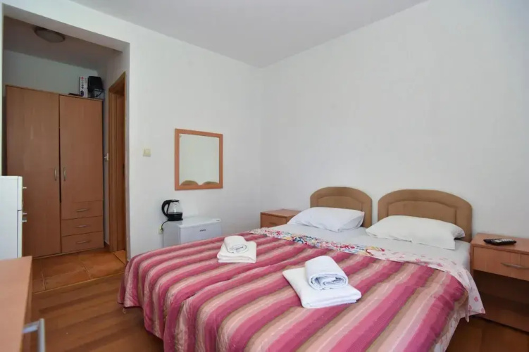 Studio With Balcony 4 min to Beach in Budva