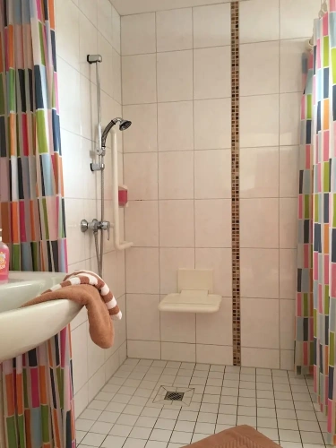 Economy Double Basement room
