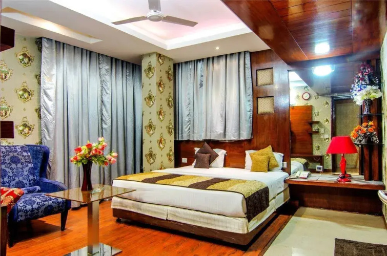 Hotel Omega Residency
