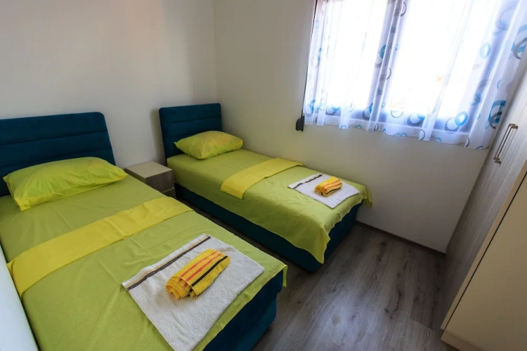 3 Bedrooms Deluxe Penthouse room with balcony and with sea view