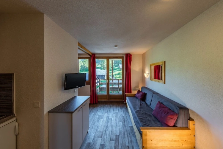 Apartment with balcony