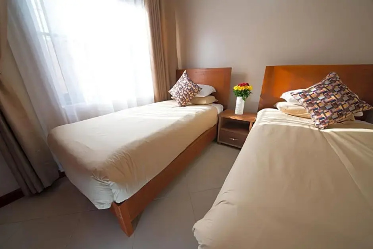 Apartments Leonia