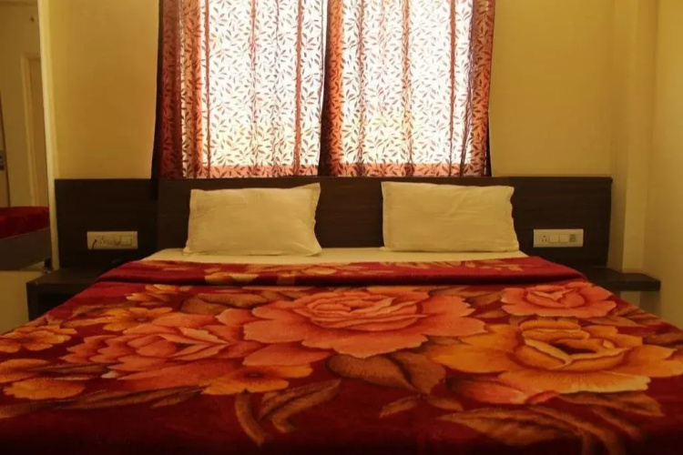 Hotel Om by FabHotels