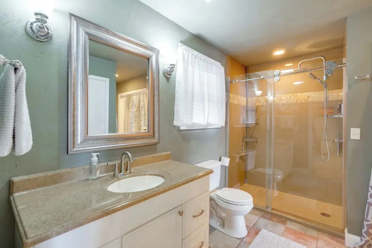Lakefront Linn Creek Home: Family Friendly!