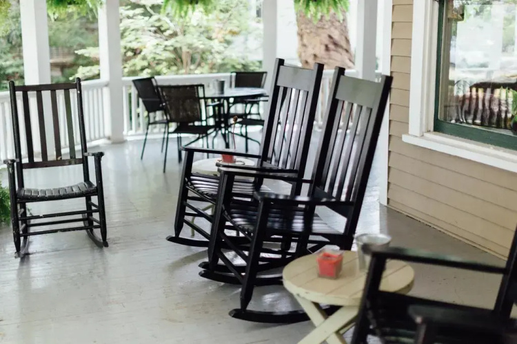 The Charleston Inn