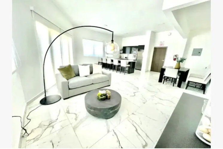 La Mona Loiza Apartments Complex