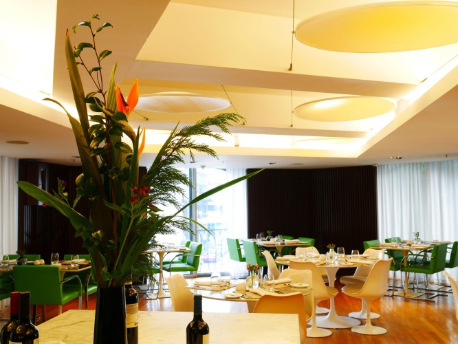 725 Continental Hotel photo 32