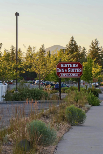 Sisters Inn And Suites