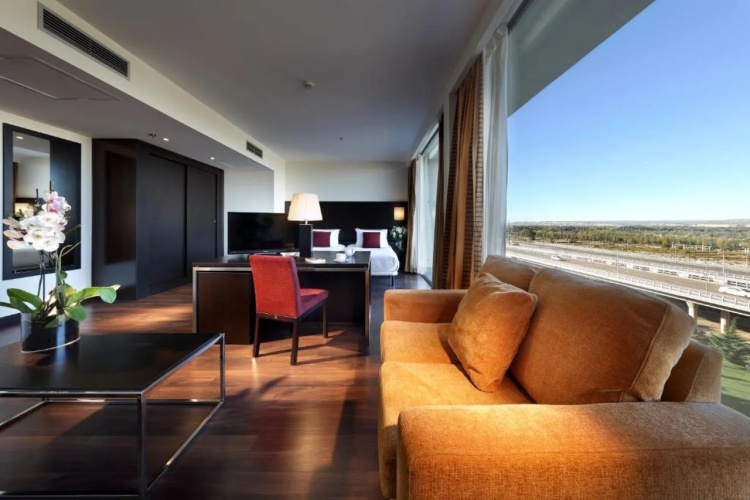Hotel Eurostars Zaragoza photo 9
