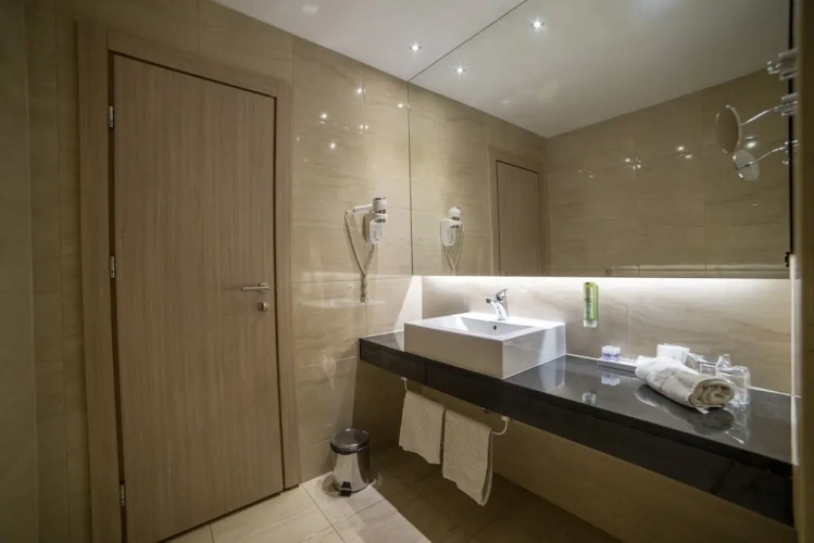 Deluxe Double Suite