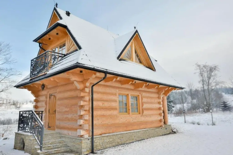 2 Bedrooms Chalet