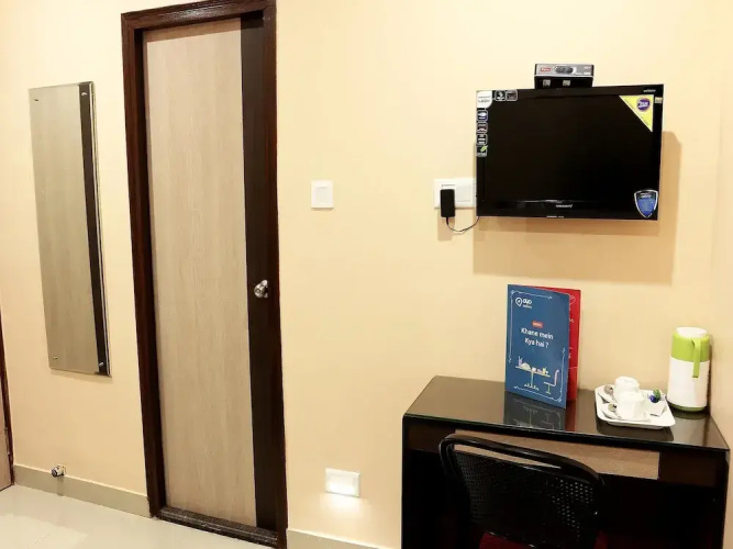 OYO 1015 Hotel Reliable Inn