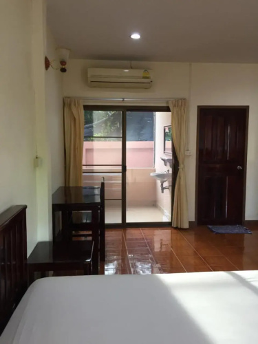 Poon Suk Hotel Kabin Buri