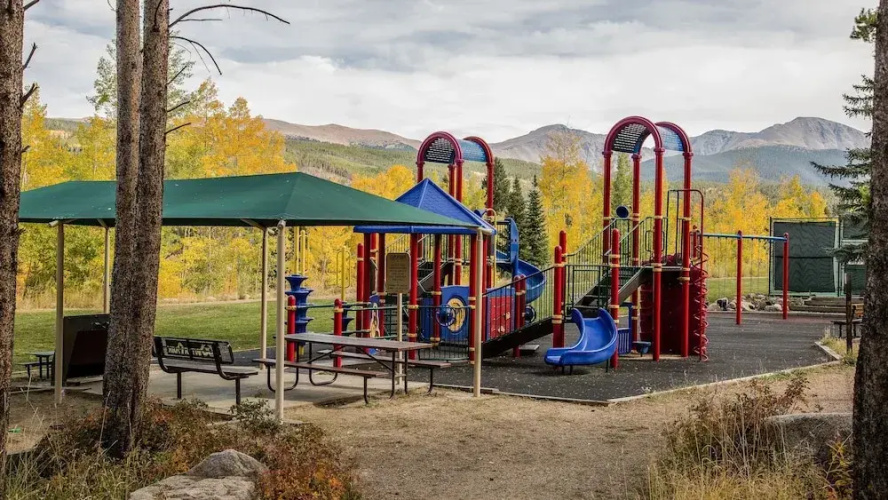 Timber Ridge 3 Bedroom Condo by RedAwning