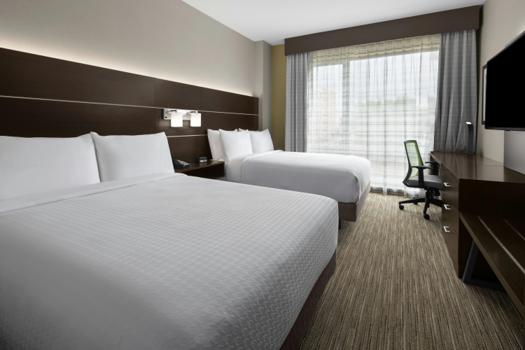 Holiday Inn Express & Suites Woodside LaGuardia Airport photo 7