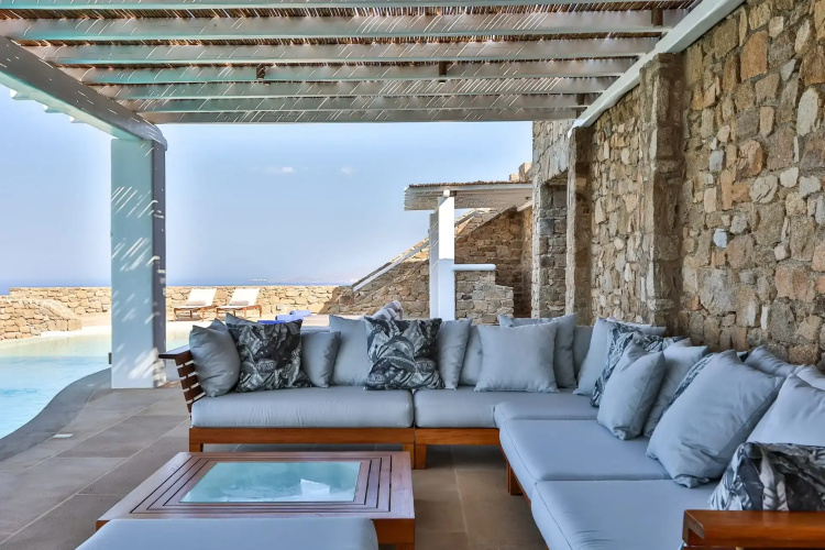 Altavista Villa