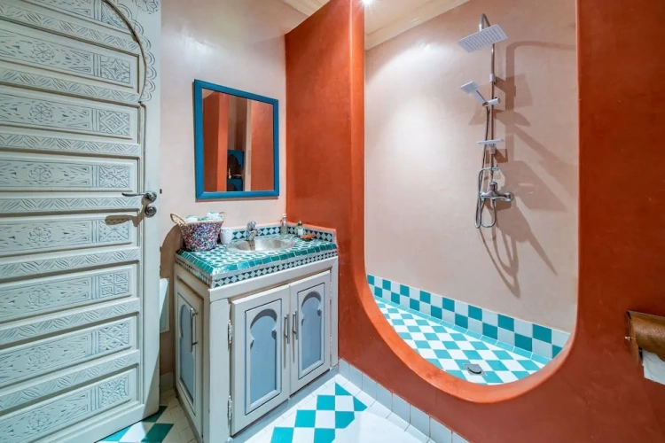 2 Bedrooms Deluxe Apartment