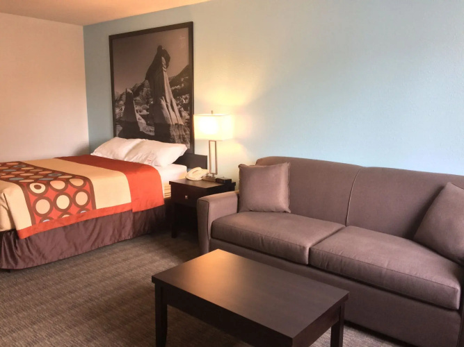 Westlake Inn