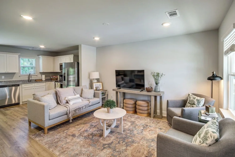 2 Bedrooms Cottage