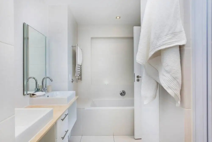 Clifton Apartment w Direct Beach Access Marella
