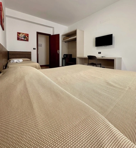 Standard Triple room with balcony and with pool view