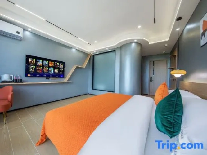 Standard Double room with lake view